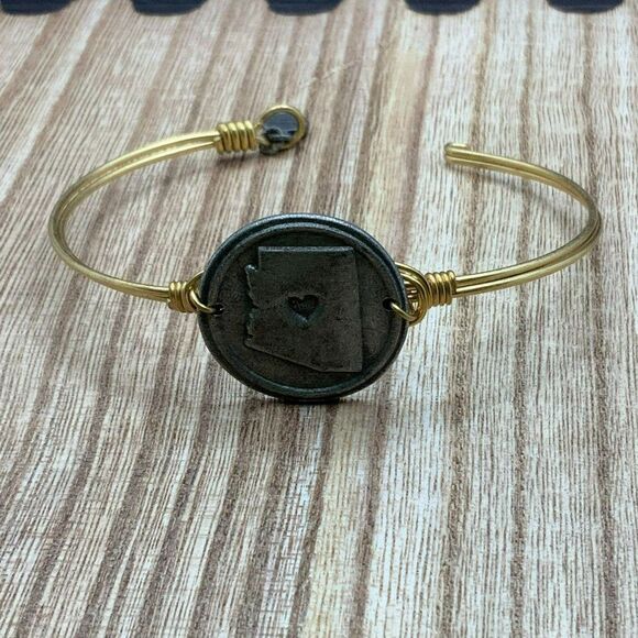 Luca + Danni Love Heart Arizona Bracelet - Picture 1 of 4